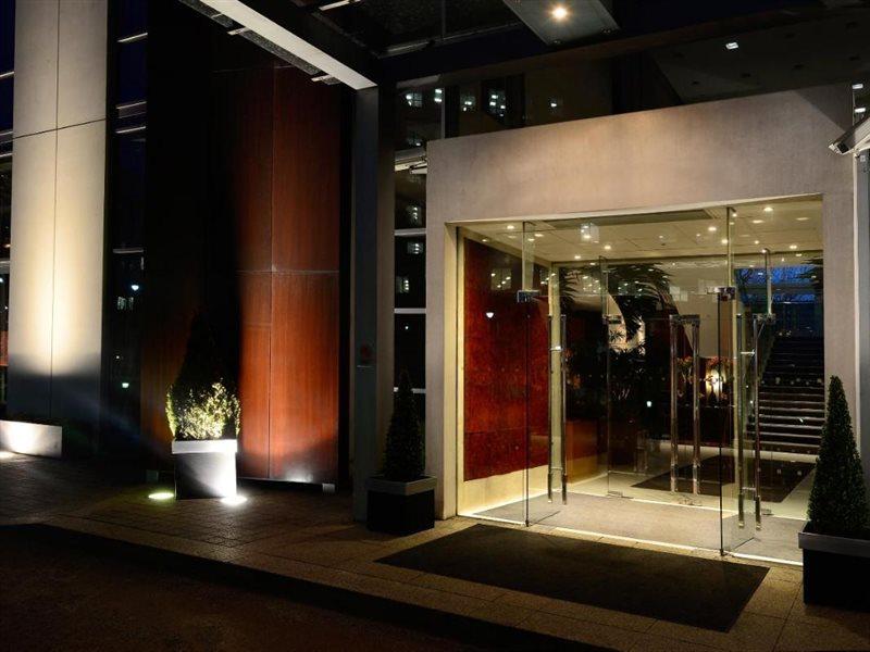 加那利滨江广场酒店 伦敦 外观 照片 Entrance to the hotel