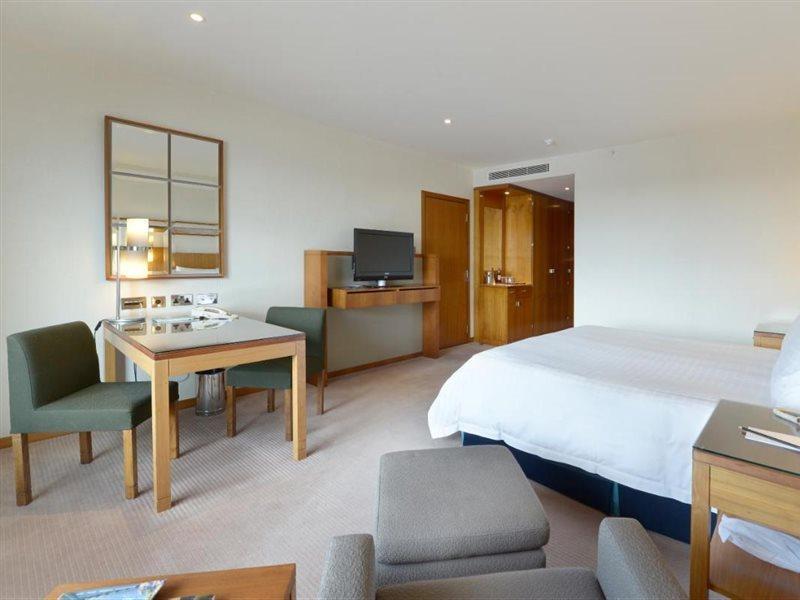 加那利滨江广场酒店 伦敦 外观 照片 A room at the hotel