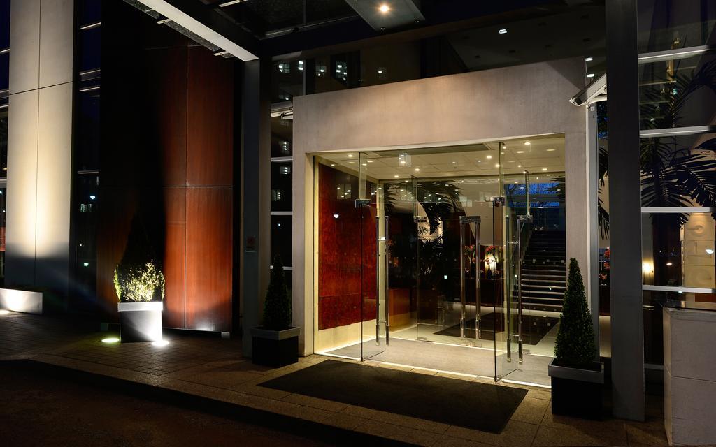 加那利滨江广场酒店 伦敦 外观 照片 Entrance to the hotel