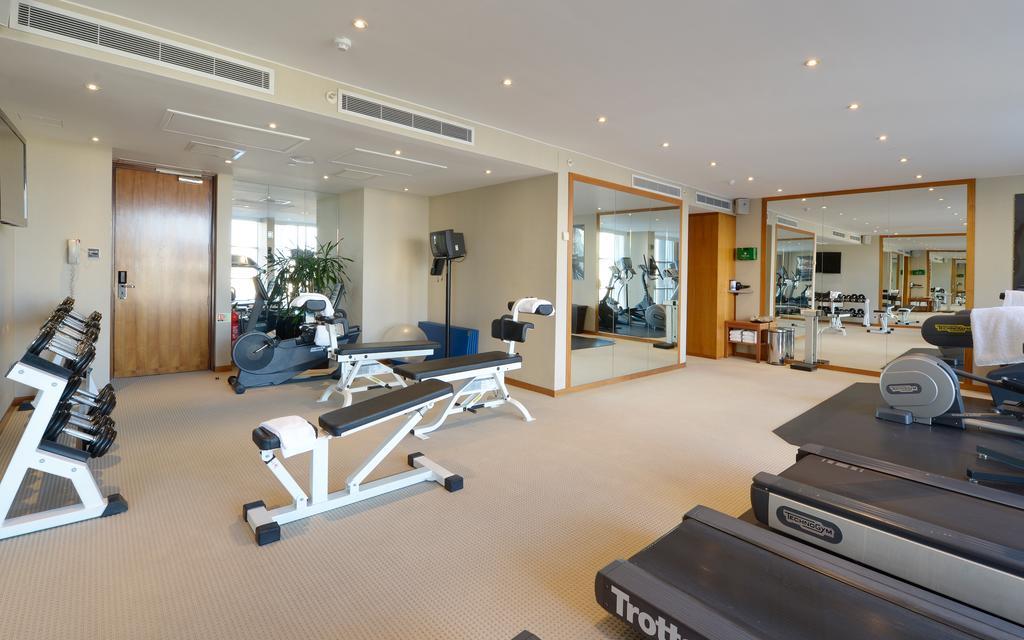加那利滨江广场酒店 伦敦 外观 照片 The gym at the 100 Queen's Gate